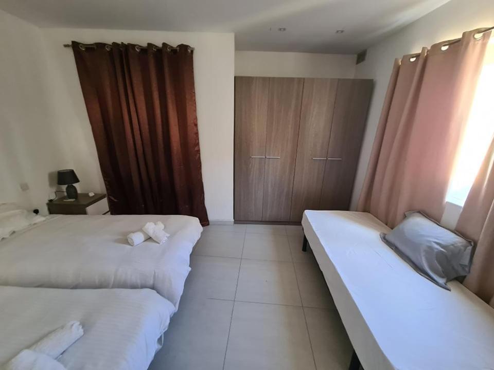 St Julians Central 2 Bedroom Apartment Saint Julian's Ngoại thất bức ảnh